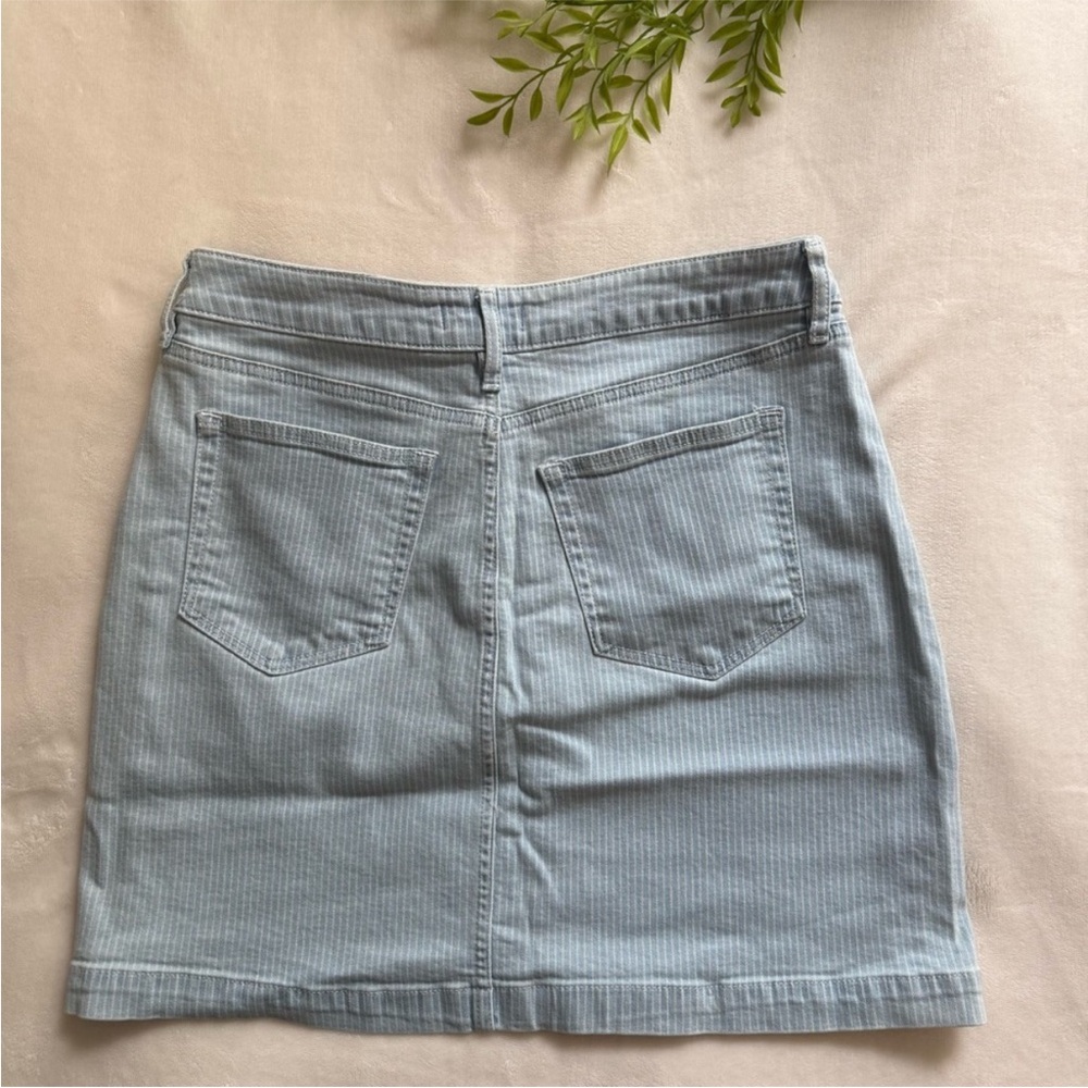 LOFT | Light Blue Striped Mini Skirt - Picture 8 of 9